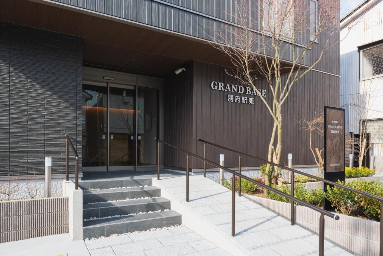 Апарт отель Grand Base Beppu Ekihigashi Экстерьер фото